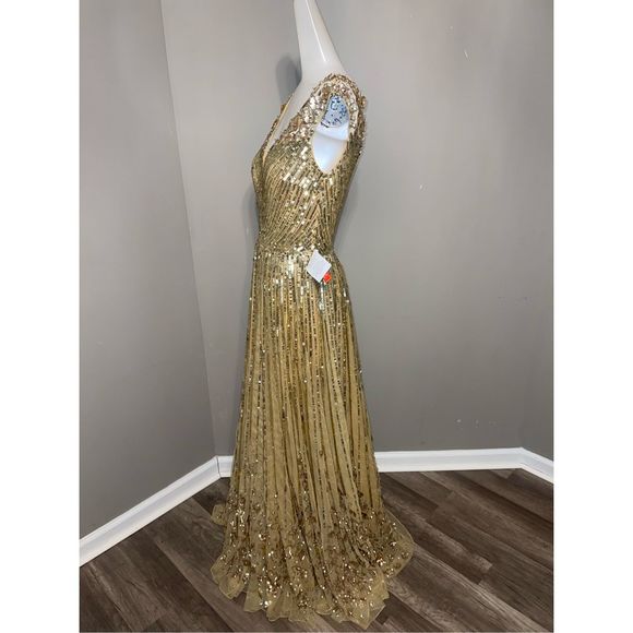 MAC DUGGAL SEQUIN & FLORAL EMBELLISHED EVENING GOWN - Picture 7 of 11